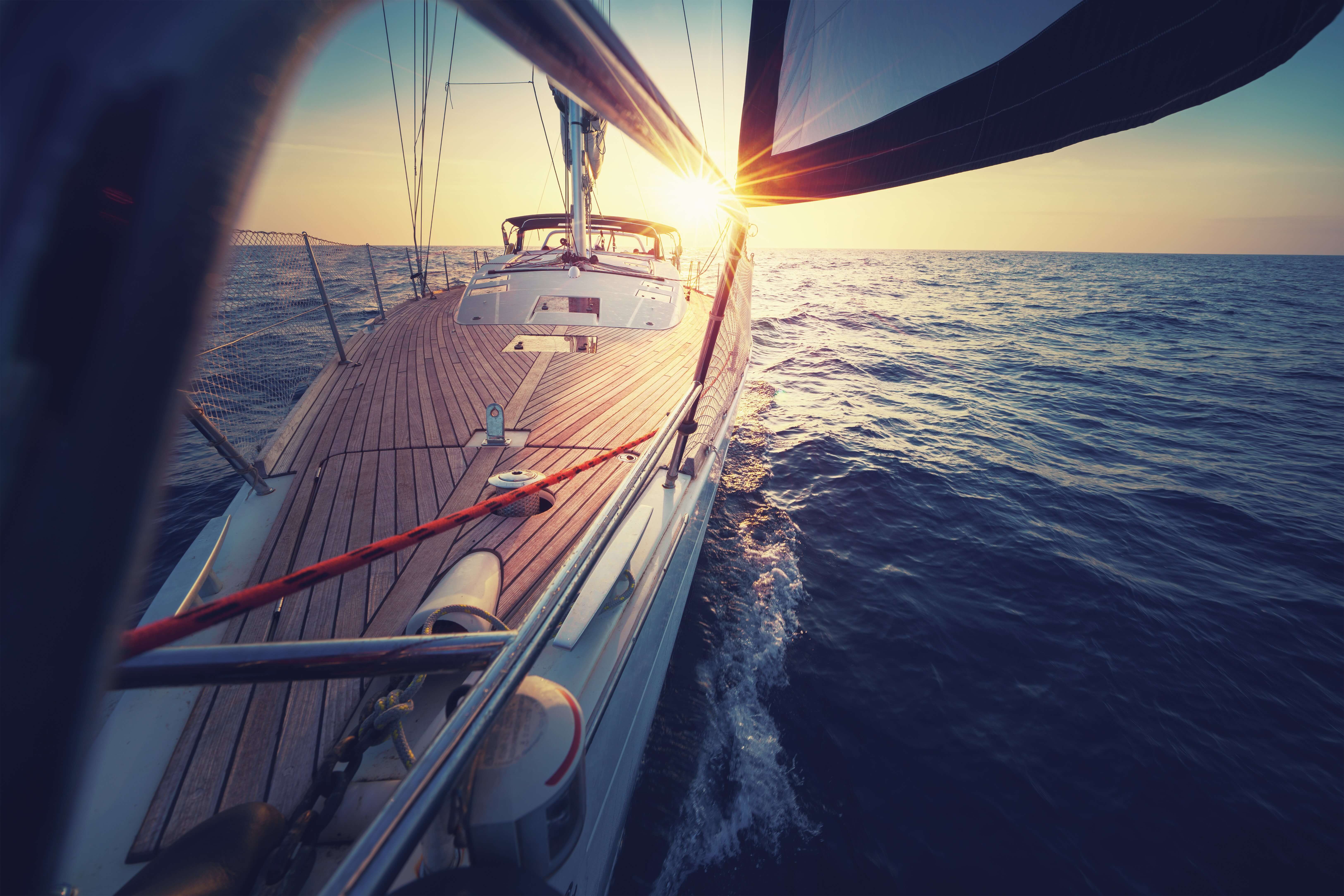Flexofold_Sailboat_open_ocean 2